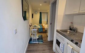 The Cosy Pod Studio - Short Stay In Salford